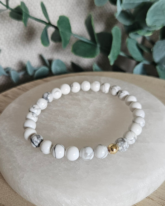 Howlite Bracelet | Calm & Emotional Ease